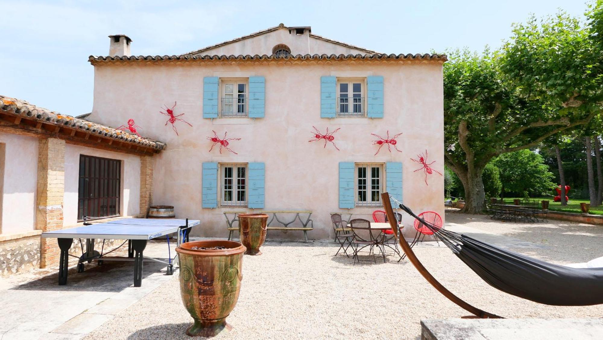 Superbe Mas Provençal 600m2 avec une Superbe Piscine Chauffée et très grand jardin 9000m2, situé au cœur du Luberon en campagne proche de L'Isle sur la Sorgue, 12 personnes, LS2-17 FIGNOULADO Cavaillon Extérieur photo