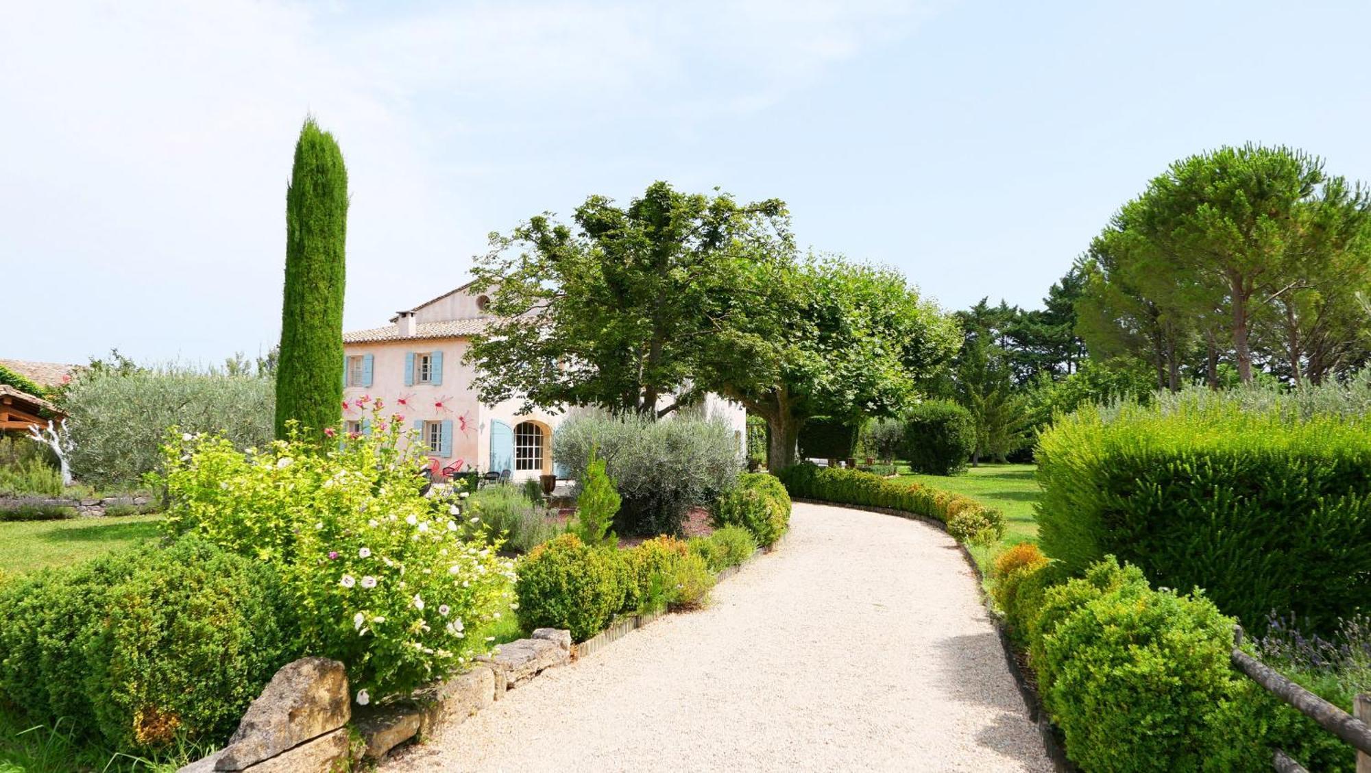 Superbe Mas Provençal 600m2 avec une Superbe Piscine Chauffée et très grand jardin 9000m2, situé au cœur du Luberon en campagne proche de L'Isle sur la Sorgue, 12 personnes, LS2-17 FIGNOULADO Cavaillon Extérieur photo